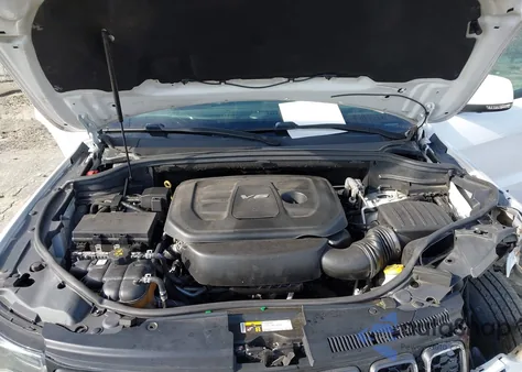 2018 Jeep Grand Cherokee High Altitude 4X2 from USA, damaged, VIN 1C4RJECG4JC392331